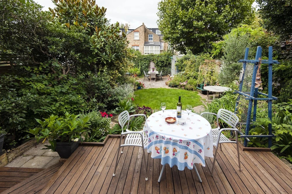 Magnificent Clapham Common Home close to Brixton