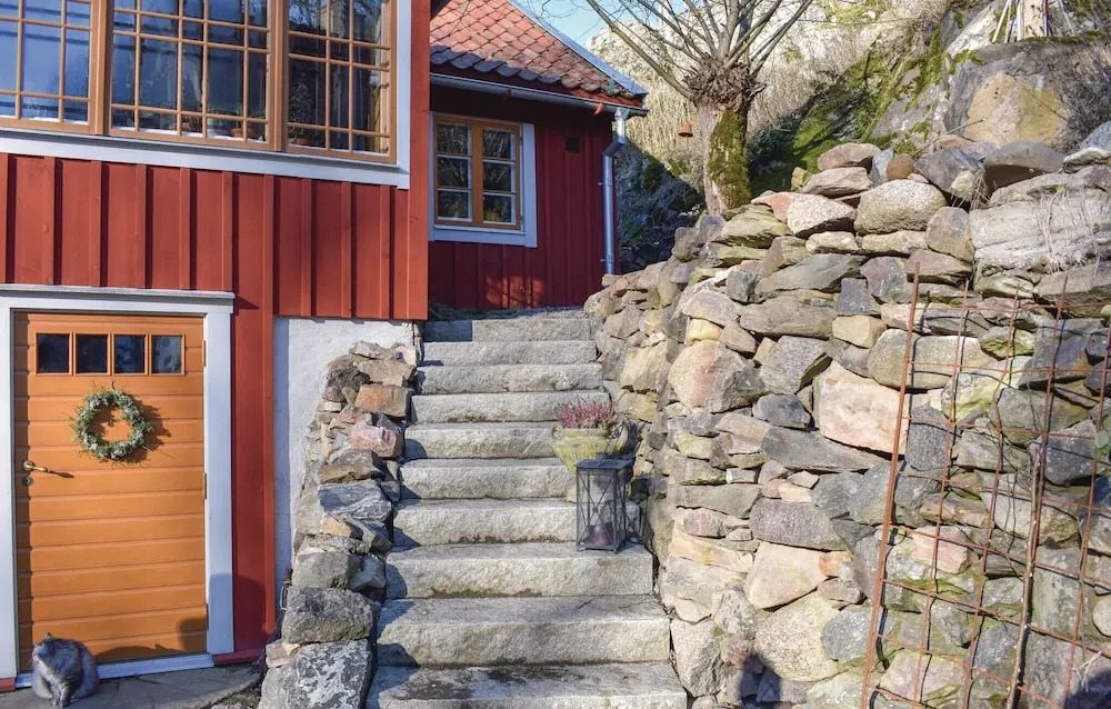 Nice Home in Huskvarna With 2 Bedrooms