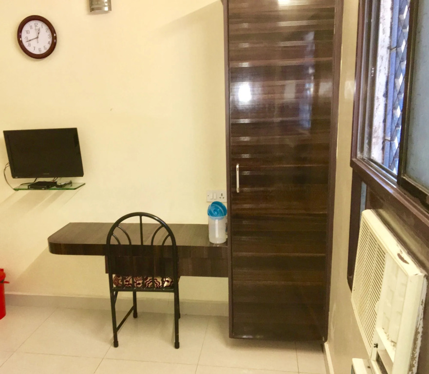 BHIMAS INN -Puratchi Thalaivar Dr M G Ramachandran Central Railway Station Chennai