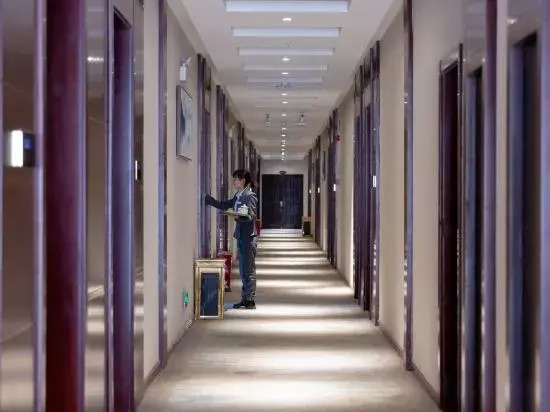 Homeinn Selected Hotel (Kunming Dianchi Road)