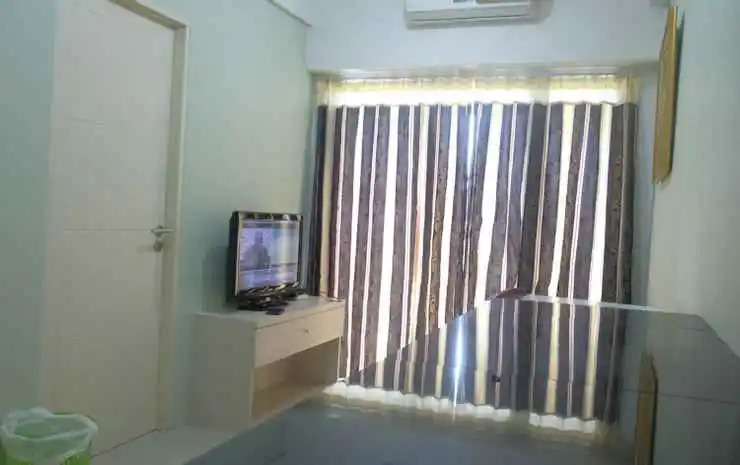 Apartment Tanglin 2BR at Pakuwon Mall by Griya Gailen 1