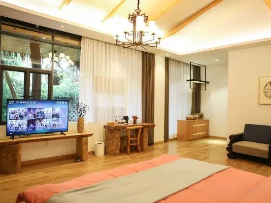 Yuyetang Private Soup Homestay (Guangzhou Panyu Bangjiang Zhan)