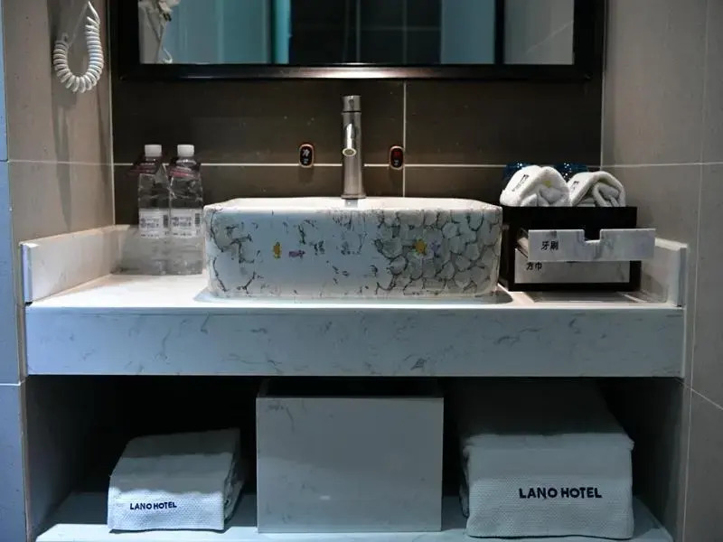 Lano Hotel (Enterprise Headquarters Base Zhenghonghui Store)