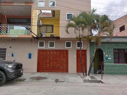 IGUANA HAUS IQUITOS
