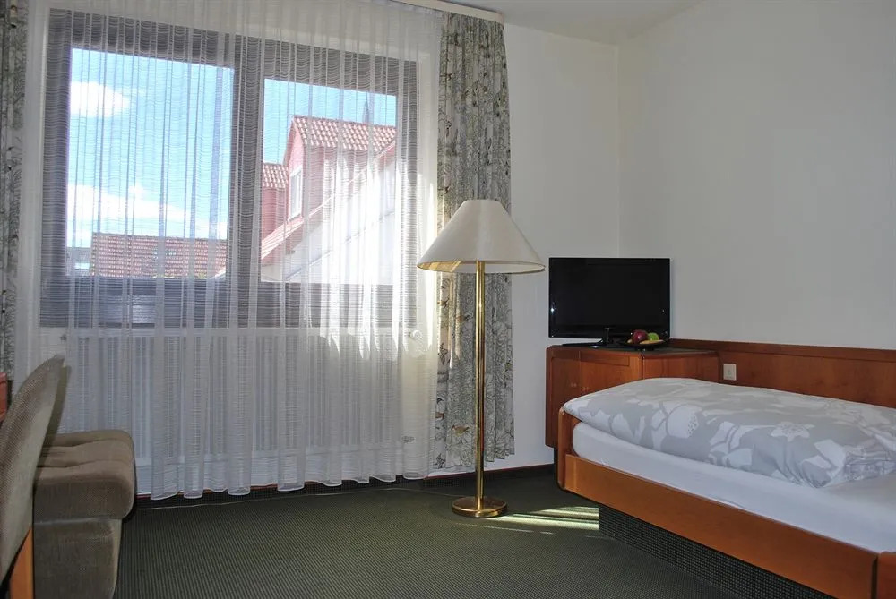 Hotel Rheingauer Tor