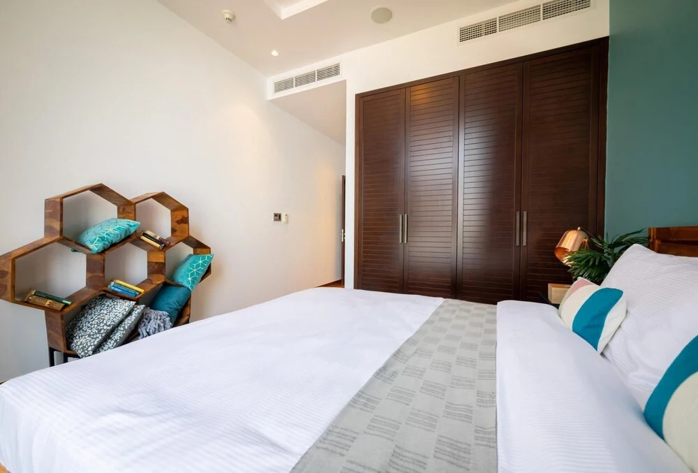 Palm Jumeirah Luxury w Private Beach Atlantis View