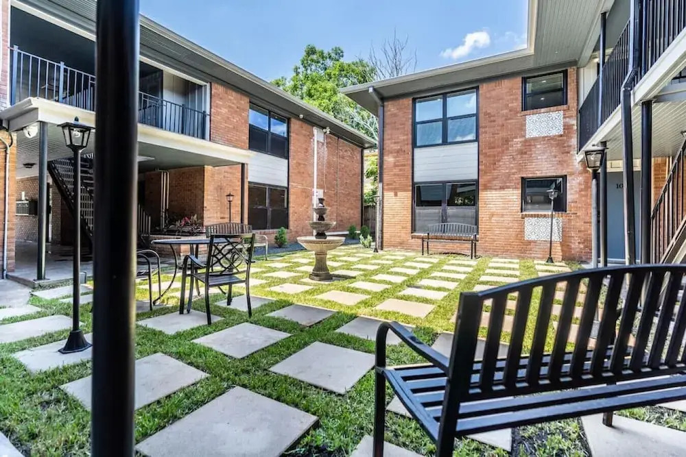 Spacious Apt Home 6 Min From Medical Center!