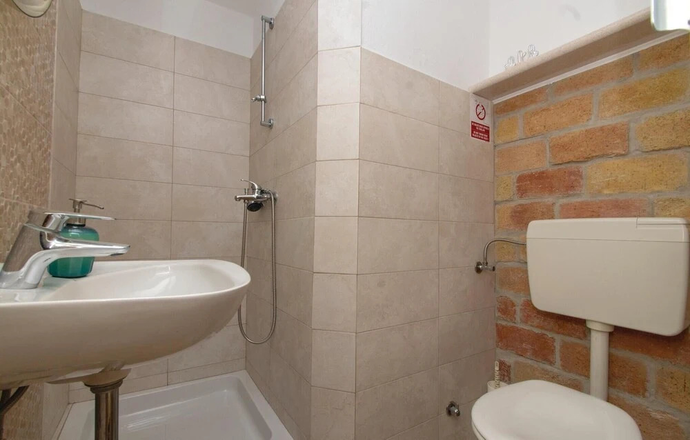 Beautiful Home in Lumbarda With Wifi and 4 Bedrooms