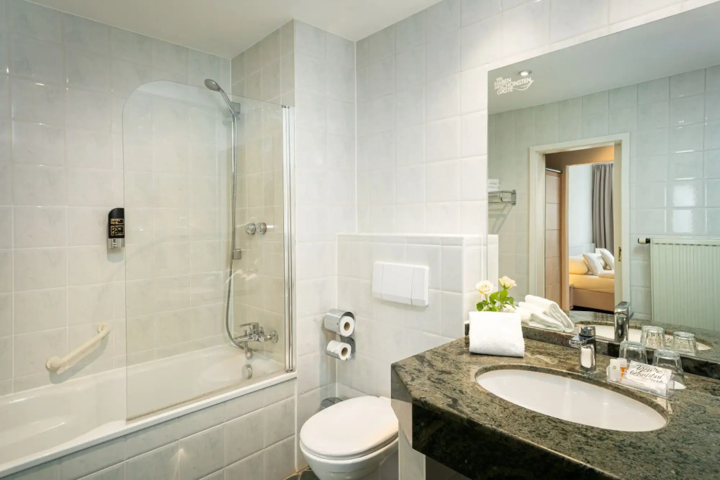 QU Hotel, Trademark Collection by Wyndham