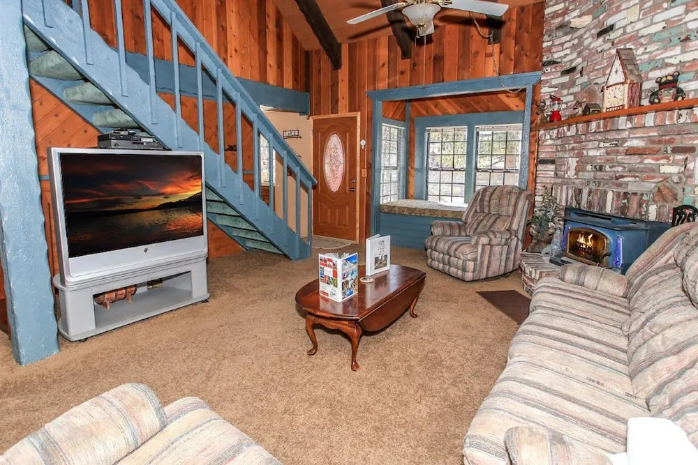 A Retreat for All Seasons by Big Bear Cool Cabins
