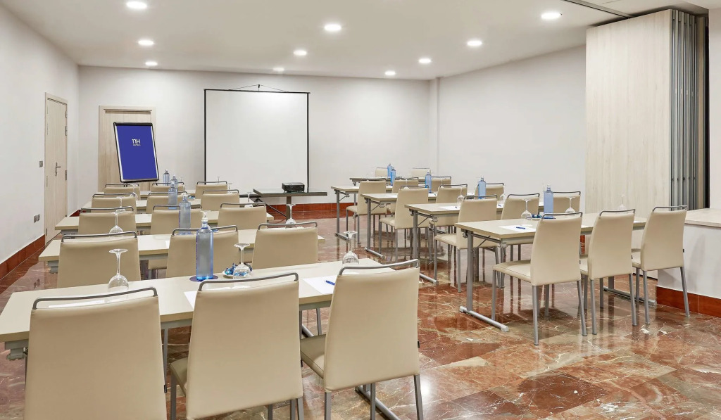 NH Córdoba Califa