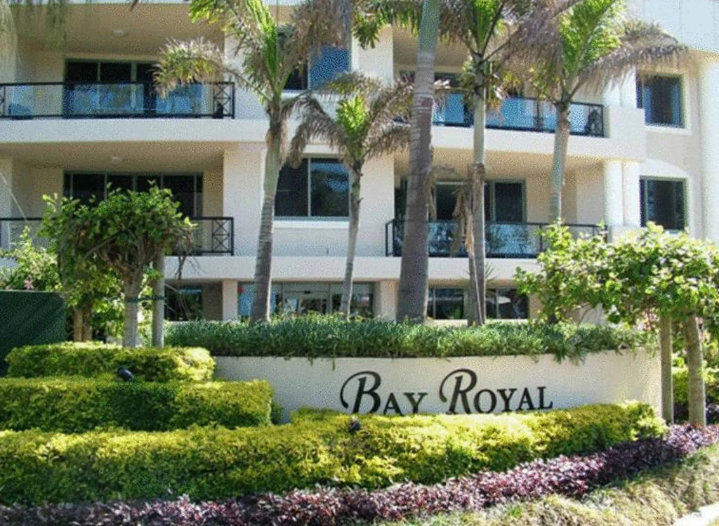 Bay Royal Apartments