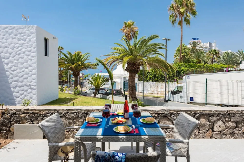 263Precious Bungalow with terrace