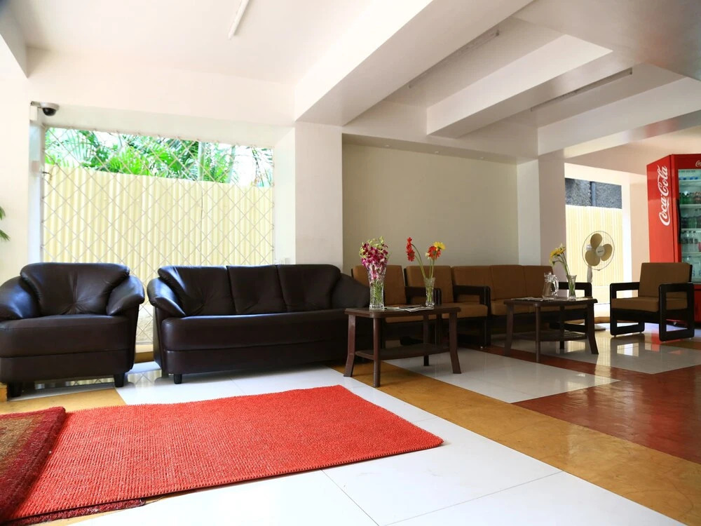 OYO 13771 Executive Residency