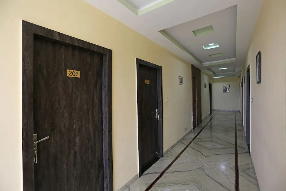 OYO 9204 Hotel Anant Palace