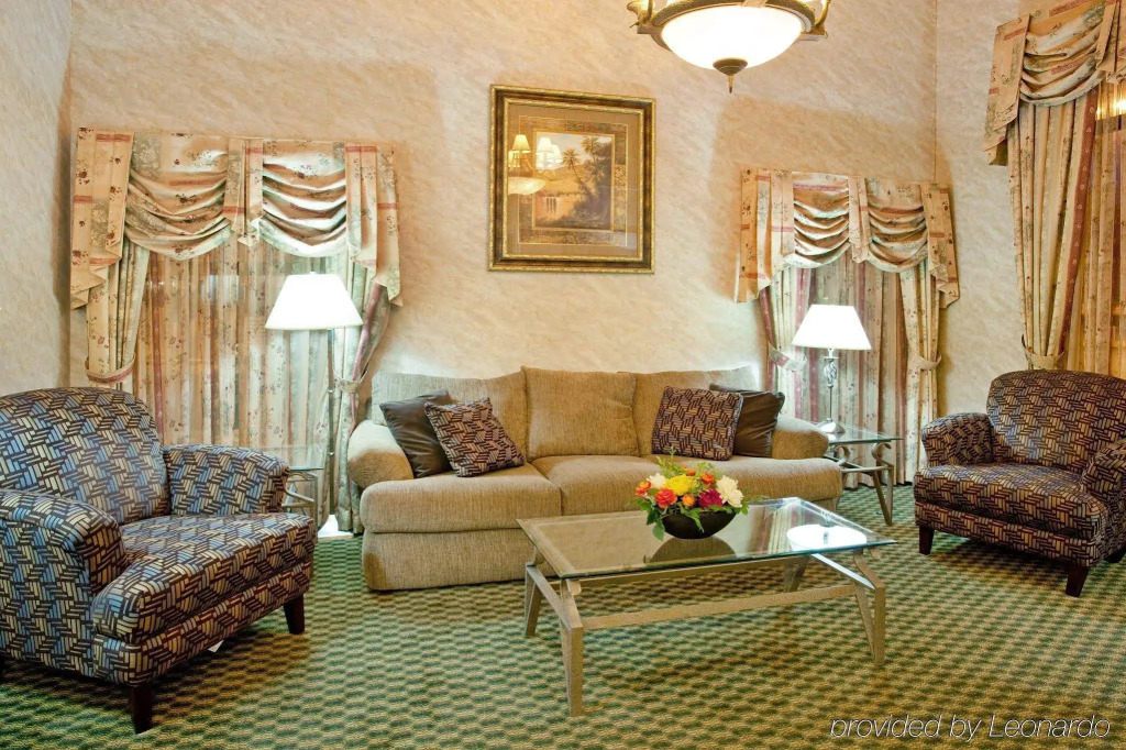 Holiday Inn Express HUNTINGTON