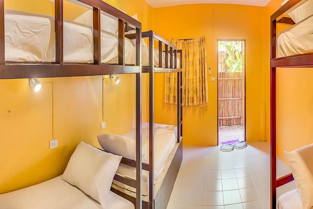 Bubu Lanta Hostel