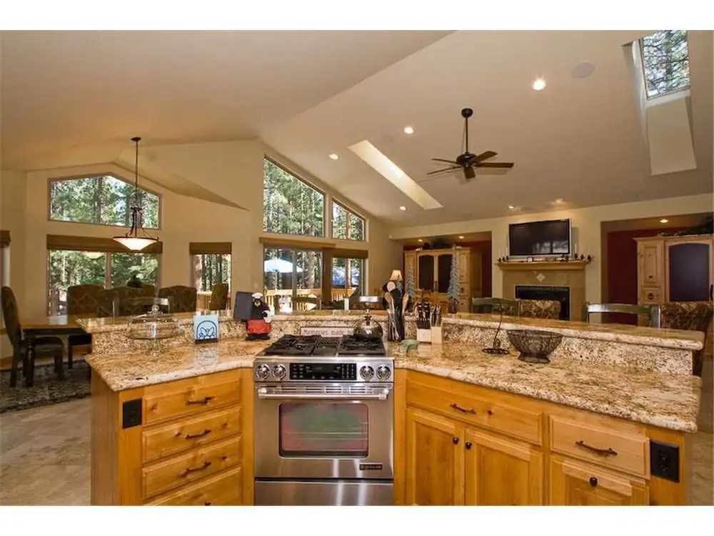Clement Lodge 5 Bedrooms 3 Bathrooms Home