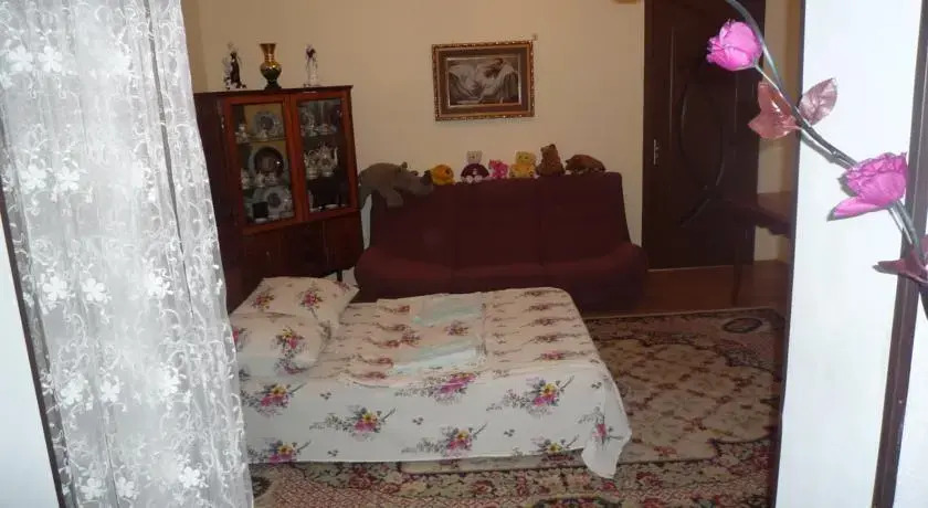 Guest House on Gogias Tsikhe