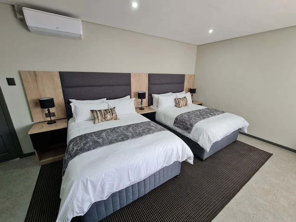 Luxe on Ridge Boutique Hotel