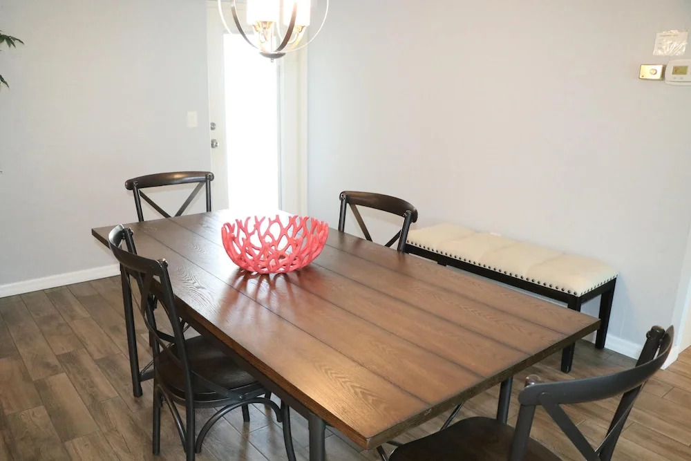 Jamaica Royale - T53 - 2 Br Condo