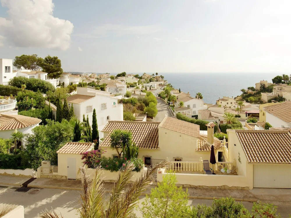 Moraira Retreat With Views