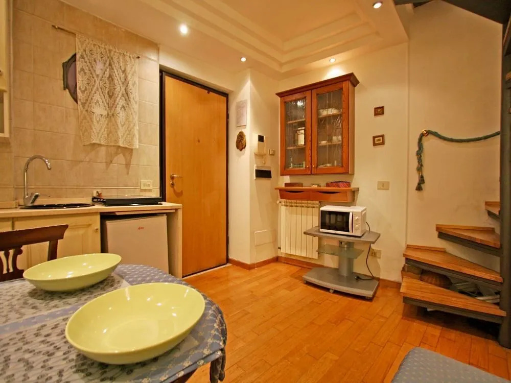 Travel & Stay - Pianellari