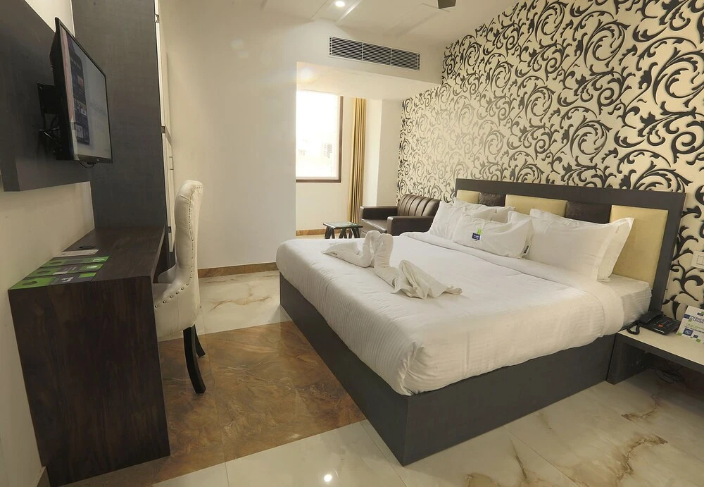 Hotel A Star - 50 Meter from Golden temple