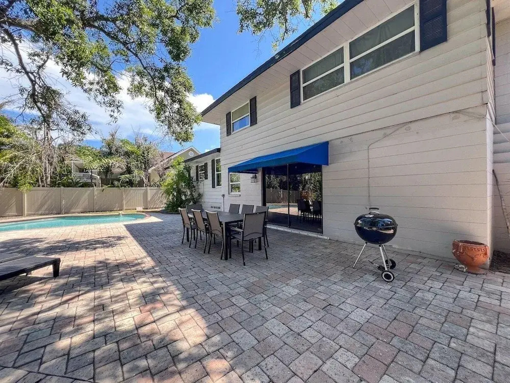 Seminole Pool House - Mins to the Beach