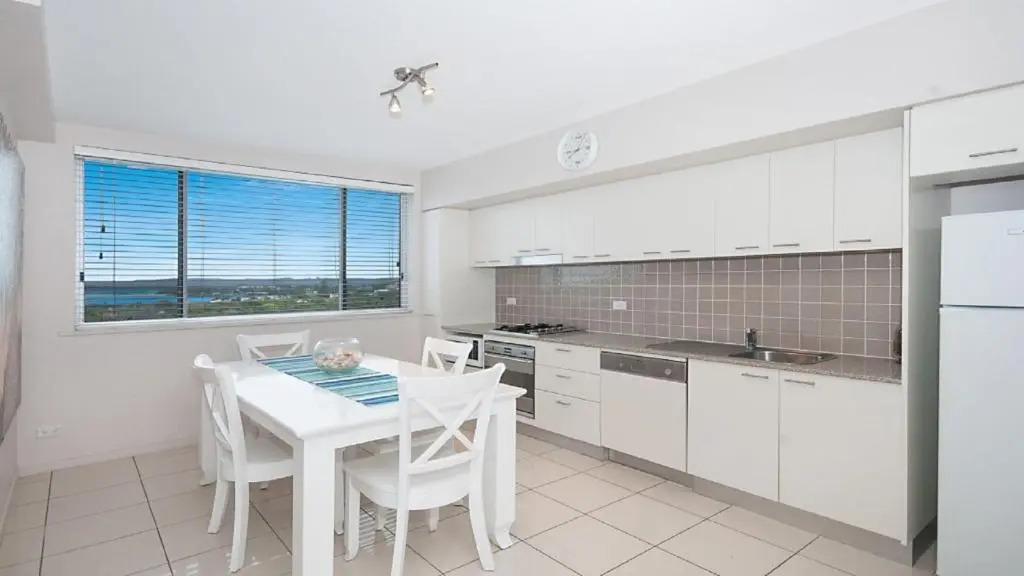 Grandview 307- Premium River and Ocean Views