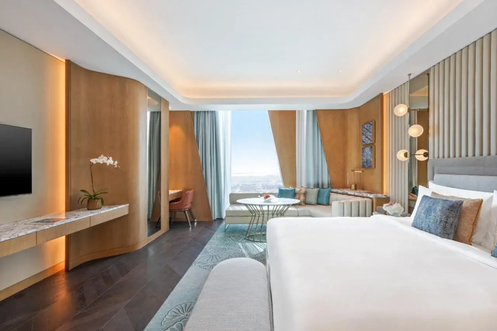 Отель Mandarin Oriental Downtown