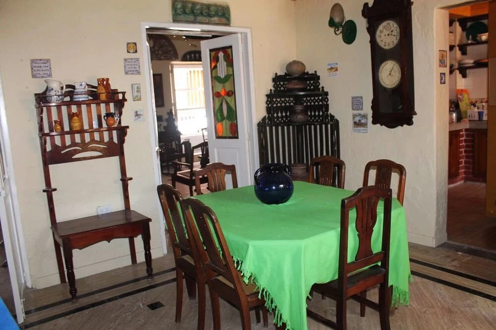 Colonial Guest House Walled City