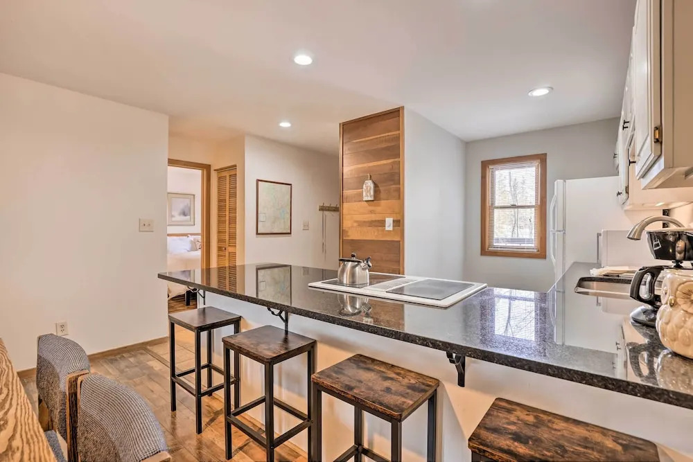Private Balcony & Resort Perks: Silverthorne Condo