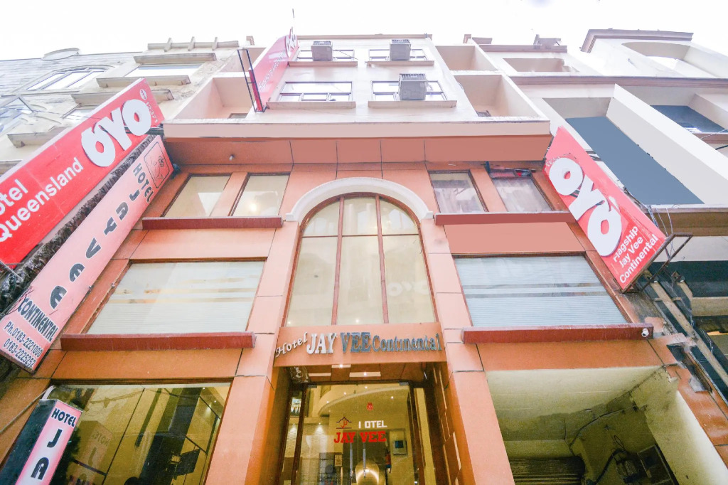 OYO 70316 Hotel Jay Vee Continental