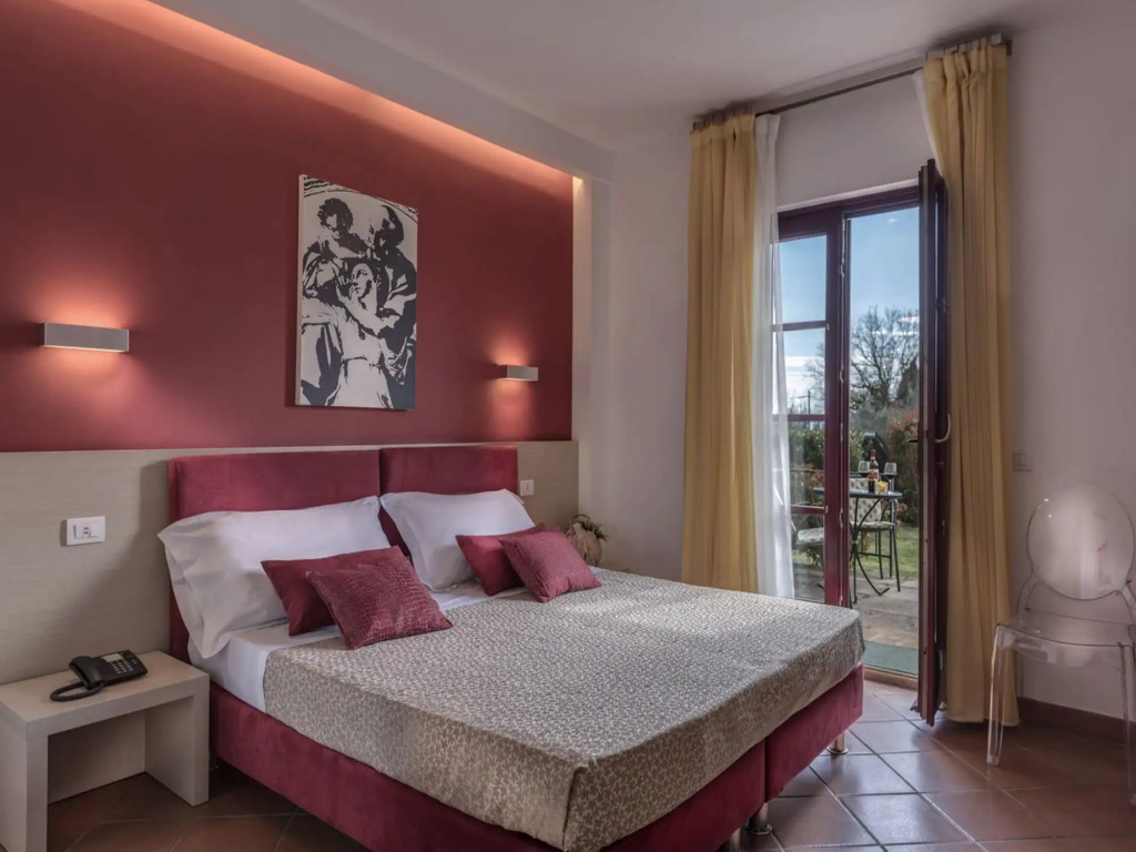 Hotel & Restaurant Casolare Le Terre Rosse