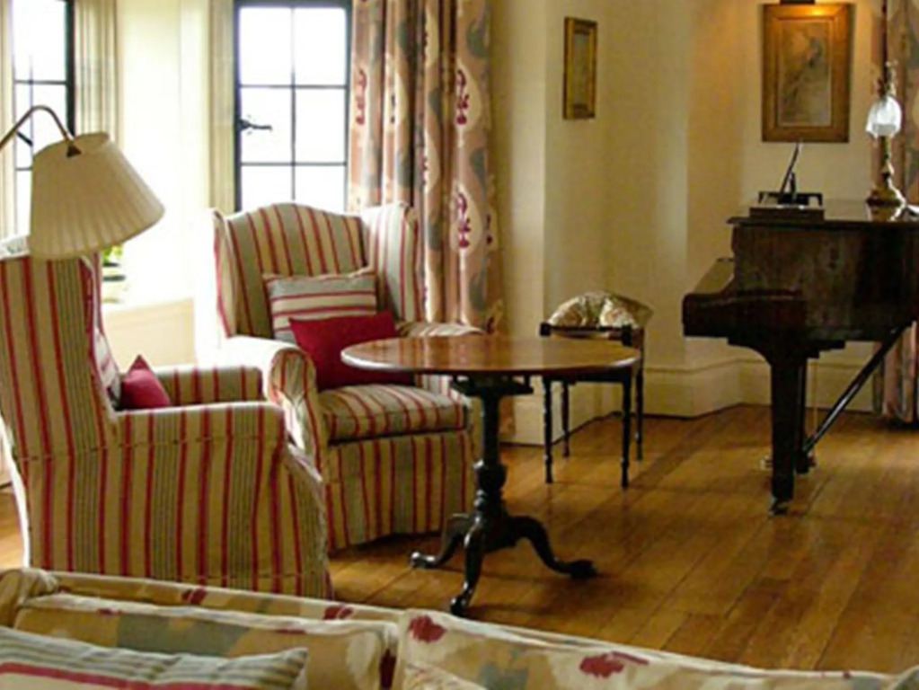Llangoed Hall