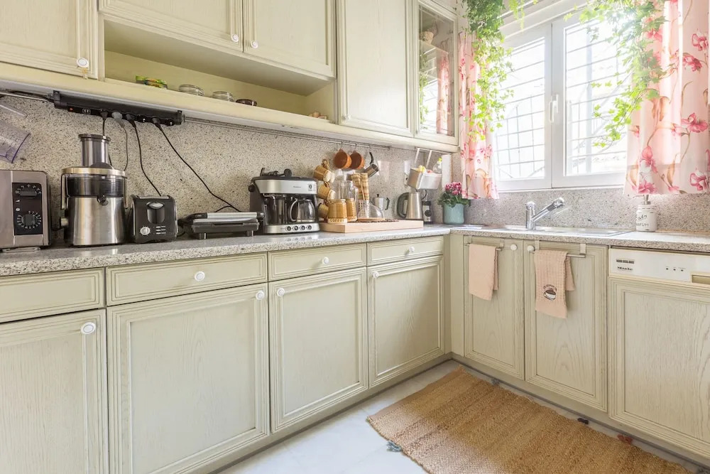 Sunny Luxurious 2Br 2Ba Apt In Athens