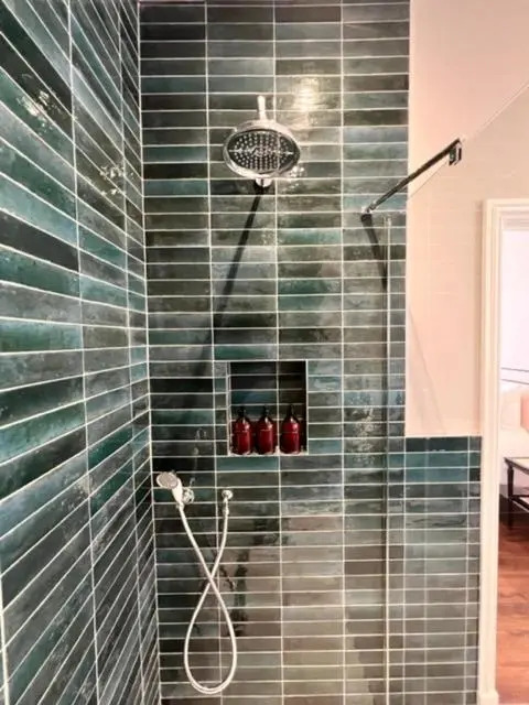 Redland Suites - Apartment 6