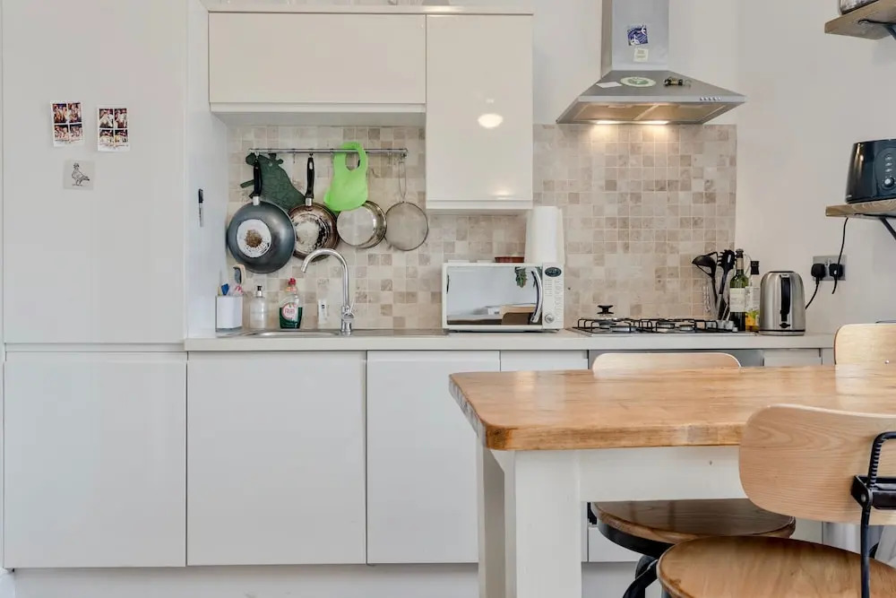 3 Bedroom in Clapham Junction With Roof Terrace
