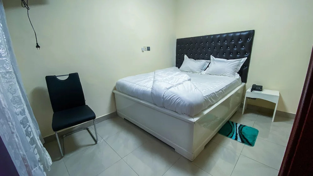 Helen Hotel