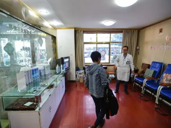 Gangjian Hotel