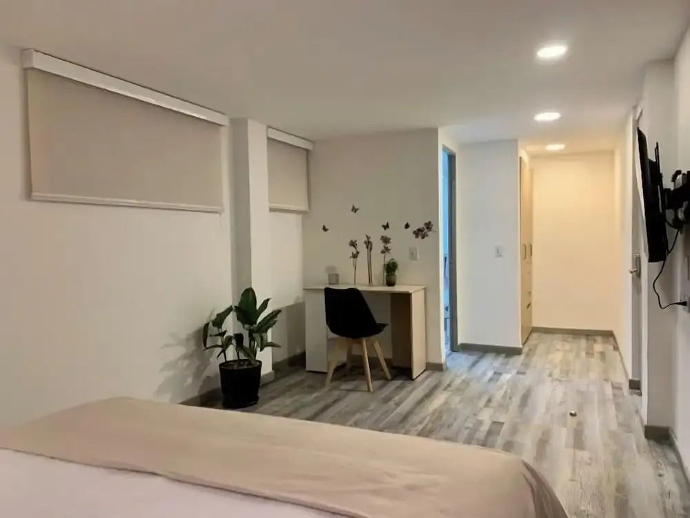 Hotel 86 Suites