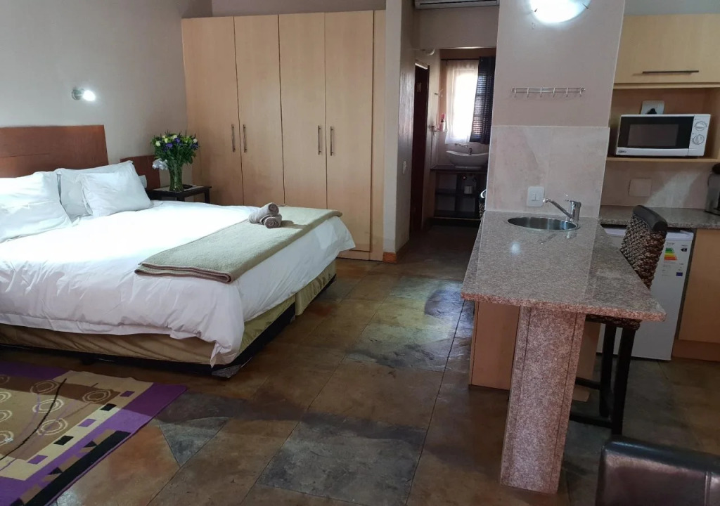 Kyalami Lodge