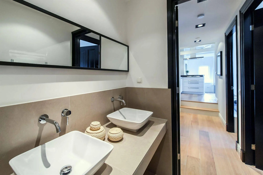 Tropen Apartments