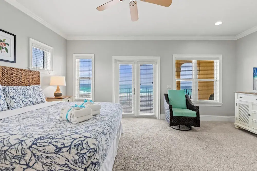 Gulf View Balconies! 3 Story Townhome With 4 Bedrooms, 4 Bathrooms! Sleeps 12