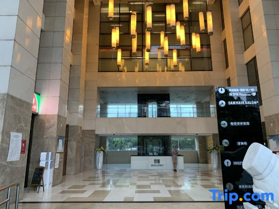 Yi Landscape Starry Sky Designer Holiday Homestay (Chunxi Road Taikoo Li Branch)