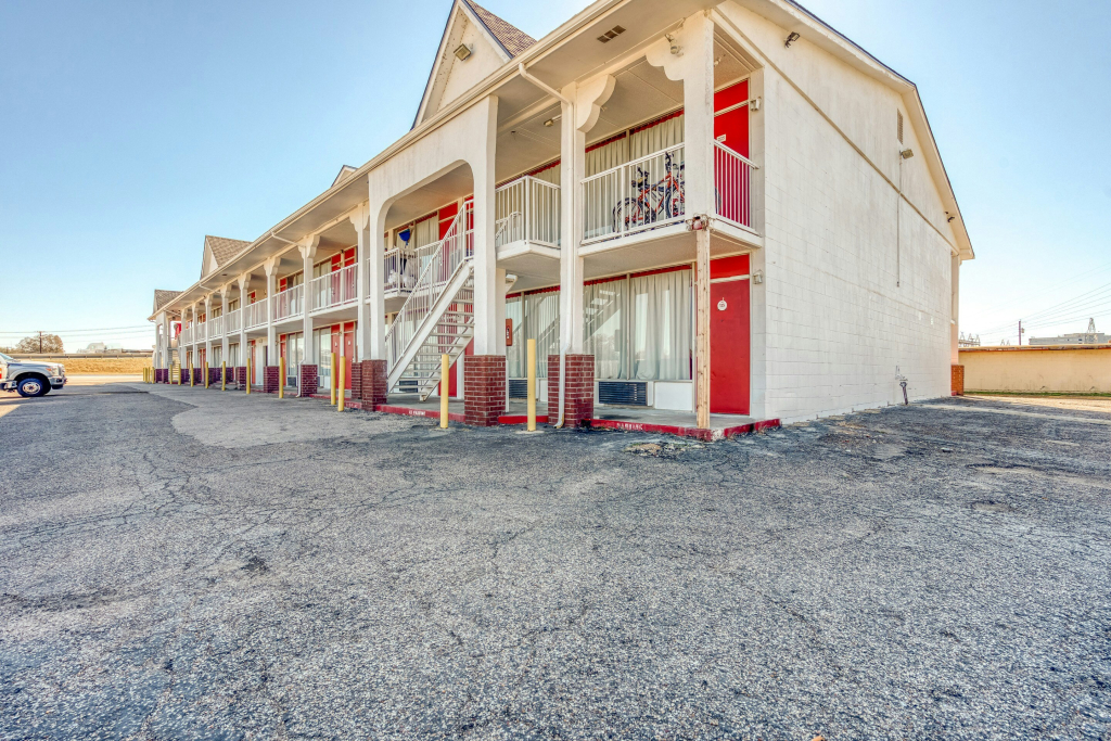 OYO Hotel Waco University Area I-35