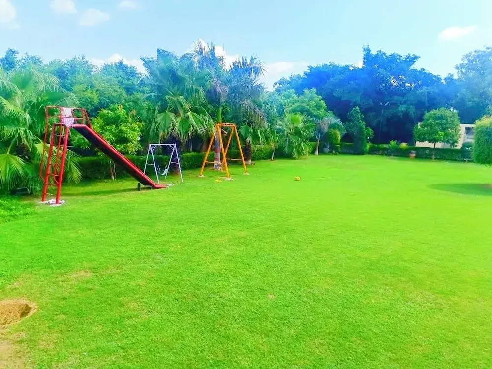 Kingfisher Luxury Resort