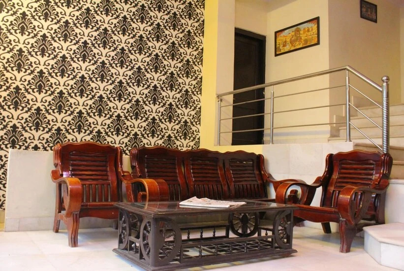 OYO 3446 Hotel Sanjary Palace