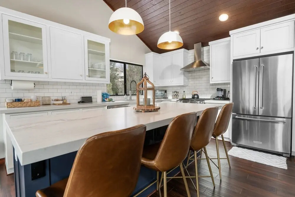 North Star Bear Chalet - Newly Remodeled With Slope And Lake Views! 3 Bedroom Cabin